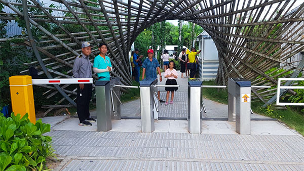 三桿式閘機是什么樣的？適合用在什么場所？