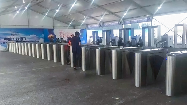 閘機基本組成部分有哪些？