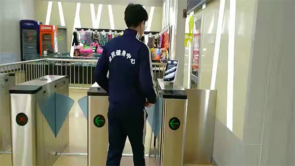 通道閘機廠家排名都有哪些？閘機生產(chǎn)廠家如何選擇？